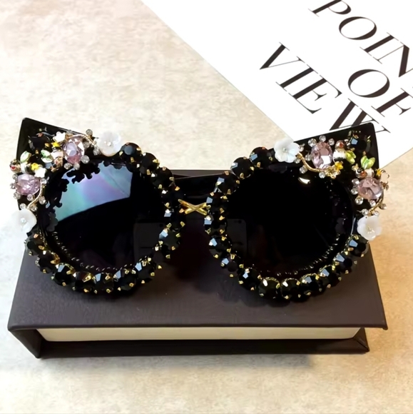 Cat Rhinestone Sunglasses - Picture 1 of 4